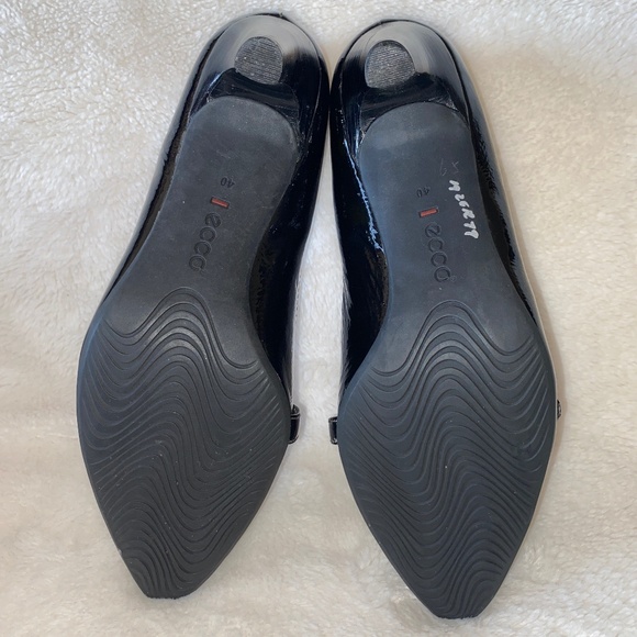 Ecco Women Strap Heels - Picture 5 of 8